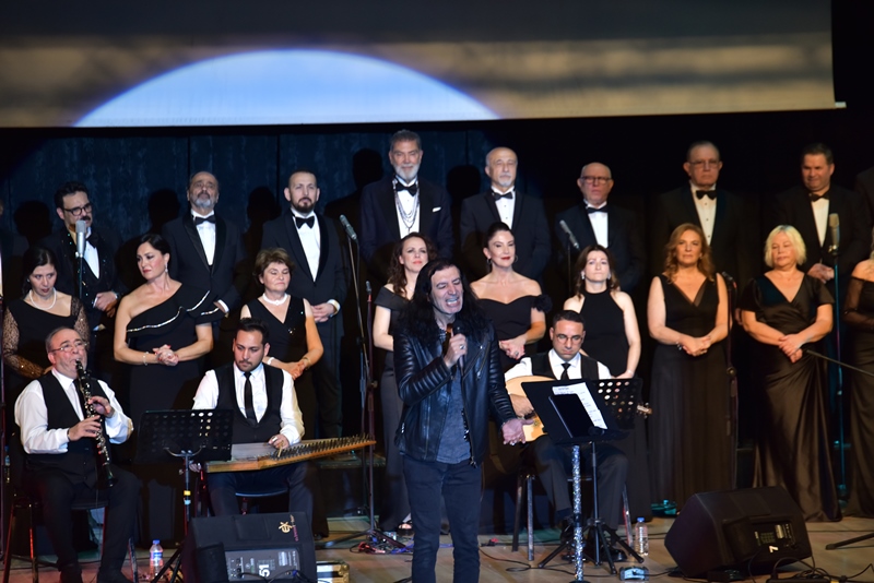 C-Majör Korosu, Alzhe�mer Vakf��n�n 25. Y�l�na Özel Yard�m Konseri Düzenledi 